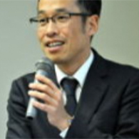 内山貴博